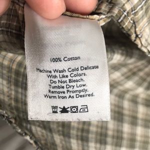 Eddie Bauer Shirts - Eddie Bauer plaid button down shirt Eddie Bauer Shirts - Eddie Bauer plaid button down shirt